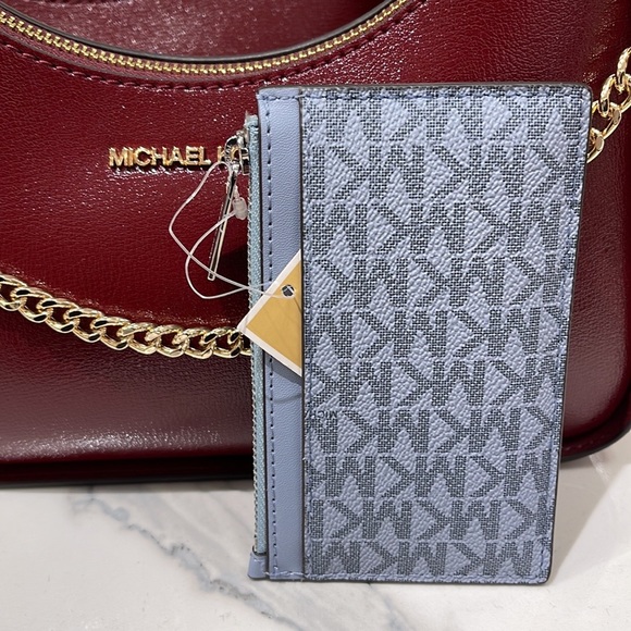 Michael Kors Jet Set Travel Medium Top Zip Card Case Wallet

Pale Blue 
NWT - Picture 2 of 16